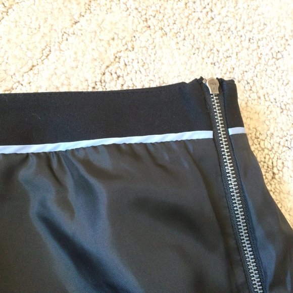 Black & White Lined Worthington Skirt Size 14 - Picture 8 of 11